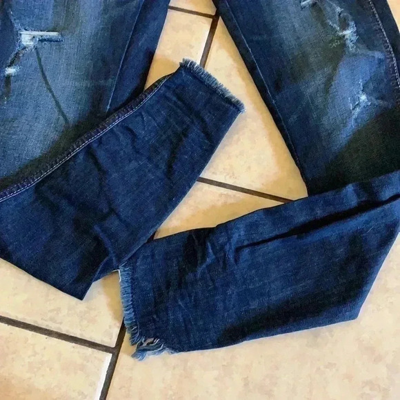 Zara - Picture 2 of 4